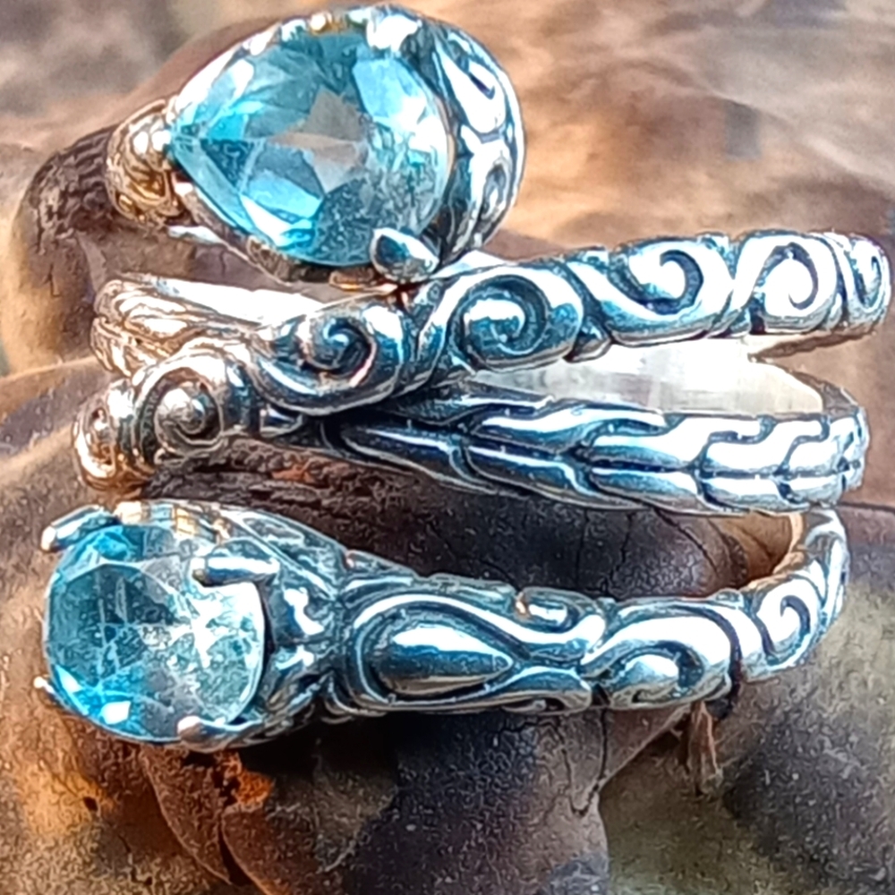 925 Blue Topaz Bypass Ring ATHRA NJ Inc Size 8 Runs Small